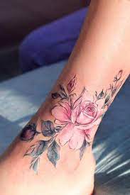 So many flowers available for you if you also fall for foot flower tattoos for example cherry blossom, a sunflower, a daisy, a rose, hibiscus, hawaiian, lotus or lily. 45 Awesome Foot Tattoos For Women Page 2 Of 4 Stayglam