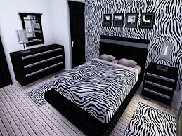 Decorating surfaces with zebra print can be challenging as bigger surfaces covered with zebra print can be overpowering. 20 Cool Bedrooms With Zebra Print Decor