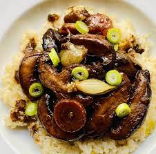Nourish The Planet Mushroom Bourguignon Patricia Wells Mushroom Bourguignon Stuffed Mushrooms Cooking Recipes