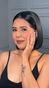 Maquillaje para sesión de fotos pre~ boda 🤍😍 @sarys.vs