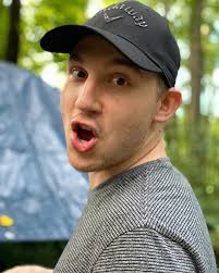 Max Rutledge's Instagram, Twitter & Facebook