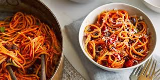 One Pan Spaghetti With Nduja Fennel Olives Recipe In 2020 Bbc Good Food Recipes Cooking Recipes Roasting Pan Recipes