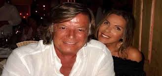 Anche adriano panatta sarà tra gli ospiti di serena rossi nella sesta e ultima puntata di canzone segreta, in onda oggi, martedì 20 aprile 2021, in prima serata su rai1 a partire dalle 21.30 circa. Anna Bonamigo Seconda Moglie Adriano Panatta A Casa Non Ci Annoiamo Mai