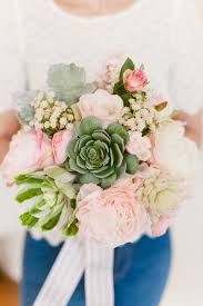 Different ways to incorporate succulents into wedding bouquets, centerpieces, cakes & table decorations. Make A Small But Mighty Diy Succulent Wedding Bouquet Ruffled