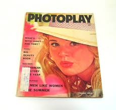 1981 olly John Travolta Photoplay