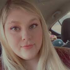 Dawn Durden's Instagram, Twitter & Facebook