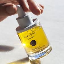 Discover furtuna skin's innovative clean beauty products, made with potent natural skin care ingredients. Due Alberi Biphase Moisturizing Oil Beautyhabit
