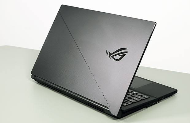ASUS ROG Zephyrus S17 GX703HM