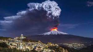 Jun 25, 2021 · etna, eruzione nella notte di oggi. Etna La Doppia Eruzione E Un Vero Spettacolo Video