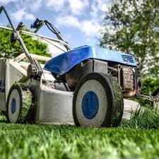 There's nothing quite like doing your own lawn care and seeing how amazing your lawn looks. Lawn Maintenance Almighty Lawn Care