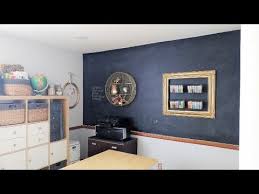 I've succeeded in painting one 3×8 wall in powder room….if i ever meet the person who invented this finish i sincerely will slap them across the face. How To Paint A Chalkboard Wall Youtube