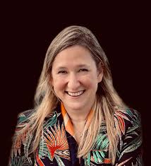 We welcome to Teatro Grattacielo's Board of Directors, Suzanne Marie Musho. 