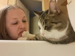 not interested in mömters kisses