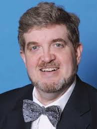 Elliott Greenfield's Instagram, Twitter & Facebook