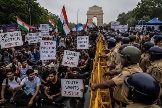 Growing Unrest in India Raises Concerns as Nationwide Youth Protests  Continue NEW DELHI, 24 July — Concern is mounting across India as  nationwide youth-led protests continue despite the government's decision to  hold