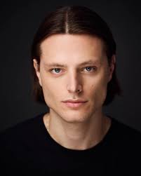 What do you think of my Headshots 📸 Taken by Emile J Clarke 👏🏽 instagram  idea.ke 👍🏽 Looking for work and ready for auditions 👊🏽