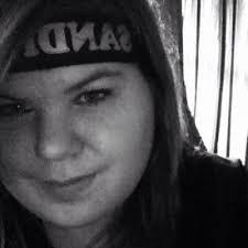 Alyssa Bettinger's Instagram, Twitter & Facebook