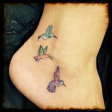 They come in an array of colors, designs and customization so those who are planning to have one, wouldn't have any trouble finding the right design that strike their fancy. The Best And Recommended Hummingbird Tattoos Ideas