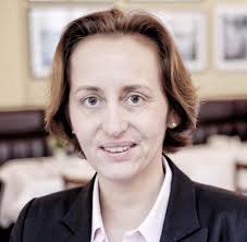 Feb 09, 2021 · beatrix von storch kinderlos: Beatrix Von Storch Afd Vize Die Ein Tortenanschlag Traf Welt