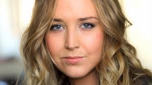 Mary Legault's Instagram, Twitter & Facebook