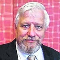 Hilary Eckert's Instagram, Twitter & Facebook