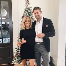 The traditional christmas candy cane is white with red stripes and flavored with peppermint. Kristin Cavallari Jay Cutler Really Just Don T Like Each Other Anymore Would Accuse Each Other Of Cheating Before Split Celebritytalker Com