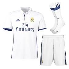 In this campaign, the white of the home kit is combined with the famous adidas stripes in purple, adding a vibrant retro style similar to the one worn in the 1980's. Shop Real Madrid 16 17 Home Jersey Whole Kit Shirt Short Socks Cheap Soccer Jerseys For Sale Gogoalshop