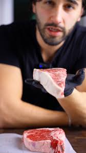 If your steak looks like this you’re getting ripped off 🥩 🧑🏻‍🍳
