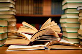 Mulai dari pengertian, ciri,.yang membedakan novel dengan karya sastra lainnya yaitu isi dalam sebuah novel lebih panjang. Sinopsis Novel Sang Pemimpi Beserta Unsur Intrinsik Ekstrinsik Lengkap