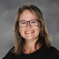 Amy Snell's Instagram, Twitter & Facebook