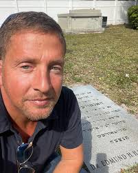 Rosh Lowe (@roshlowee) • Instagram photos and videos