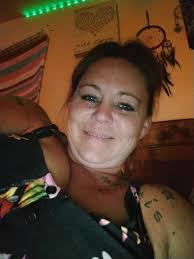 Hello people, thank for letting me join. I am old and my friends are  passing away. I think I am the oldest family member left. I love seeing the  drawings, some very