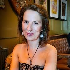 Anna Duer's Instagram, Twitter & Facebook