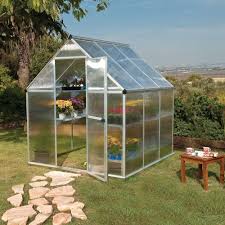 La serre adossée en polycarbonate est parfaite pour hiverner vos plantes en pot, prolonger les floraisons jusqu'en hiver, multiplier vos plantes les parois en verre horticole de 3mm vous assurent un éclairage maximum de la serre (lire le guide d'achat choisir sa serre de jardin en verre, et son. Serre De Jardin Mythos Polycarbonate 3 40 M Embase Ouverture Automatique Offerte Palram Palette Merci De Verifier La Marchandise A La Livraison Gamm Vert