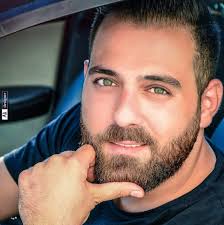 والله لا سوريتي هويتي ولا مجد الشمس بيتي ولا الغيم يلي بيروي الارض شربان  رجوليتي اصلاً انا ماني زلمة وسوريا مانها أمي الحنونة يارجل برمضان شهر الخير  والبركة هيك؟!؟!؟ يازلمة انا كمسيحي