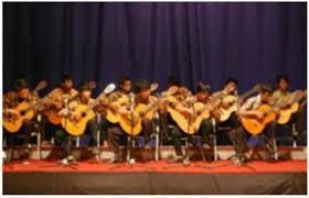 Musik ansambel campuran adalah salah satu bentuk penyajian musik ansambel dengan menggunakan beberapa alat music. Penampilan Musik Yang Tampak Pada Gambar Dibawah Ini Disebut A Acappelab Ansambel Campuranc Brainly Co Id