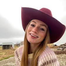 im looking for small-medium hoodies and tshirts/long sleeves! im a welder  looking for work clothes and wont spend an arm and a leg just to burn them  up!! cheap used!