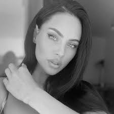 Eine freundin bereut nun dieses interview, das sie kurz nach der trennung lenhardts von fußballer jerome boateng gegeben hatte. Zu Ehren Von Kasia Cathy Hummels Teilt Emotionalen Post Promiflash De