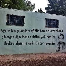 Laf sokma kapak olursun yalvarma köpek olursun delikanlı ol belki yanımda yer bulursun… Laf Sokan Sozler Kapak Sozler