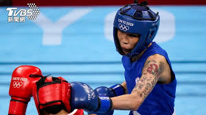 Teleroboxer takes place in the 22nd century, when a technology called telerobotics is used, allowing people to control robots to do tasks not normally doable by humans. Zgrqxmnje3otjm