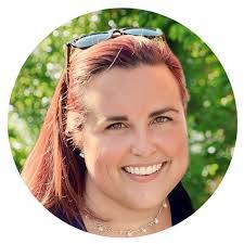 Rosa Beck's Instagram, Twitter & Facebook