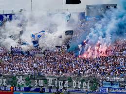 Офис клуба расположен в мюнхенском районе гизинг (нем. Zone Ultras On Twitter Tsv 1860 Munchen Fc Sarrbrucken 27 05 2018 Germany German Munchen Tsv Tsv1860munchen 1860munchen