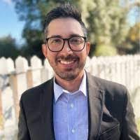 Luis Harris's Instagram, Twitter & Facebook