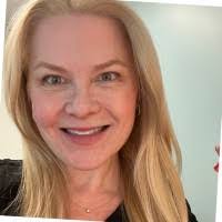 Caroline Rubin's Instagram, Twitter & Facebook