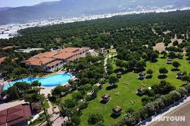 Arkası çam ormanları ve meyve bahçeleri, önü ise altın kumsallı sahille çevrili şah inn paradise, alkolsüz her şey dahil sistemiyle çocuklu aileler için de keyifli bir akdeniz tatili sunuyor. Sah Inn Paradise Kumluca Antalya En Uygun Fiyatli Rezervasyon Enuygun