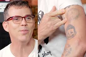 Howard stern height, weight, body measurements, tattoos, skin, hair & eye color this fun celebrity originating from willimantic, connecticut has a thin body & diamond face type. Steve O On His Henry Rollins Tattoo Becoming A Metalhead