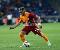 Galatasaray'dan bir futbolcu, sonraki satıştan pay ve bonservis bedeli istiyoruz.' ifadelerini kullandı. Baris Alper Yilmaz Galatasaray Formasiyla Birinci Macina Cikti Haber Son Dakika Haberler Guncel Gazete Haberleri