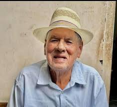 Pózul llora por la partida de Amable Manzanillas La parroquia San Juan de  Pózul, en el cantón Celica, se encuentra de luto por el fallecimiento de  Amable Manzanillas Camacho, quien partió este