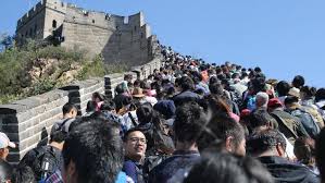 Untuk memasuki tempat ini wisatawan dikenakan hal menarik di lokasi ini adalah adanya eskalator naga. 8 Tempat Percuma Boleh Anda Lawati Di Beijing Limau Mandarin