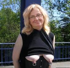 Pic. Whore Mom Nipples Saggy Sow Pierced Blond Granny, 255689B –  Instant Upload